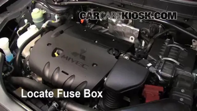 2010 Mitsubishi Outlander ES 2.4L 4 Cyl. Fusible (moteur) Remplacement